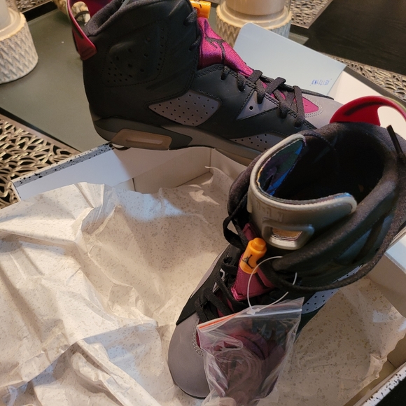 Jordan 6 Bordeaux Sz 10.5 - Picture 3 of 7